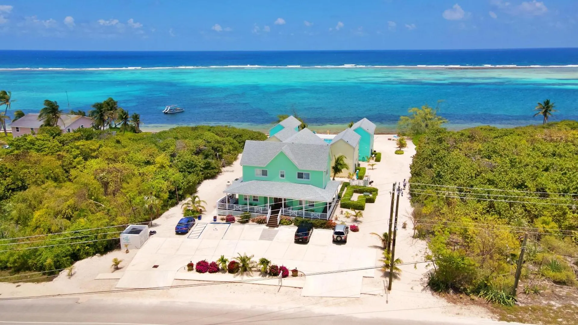 The Tropical Breeze Cottage Sand Bluff